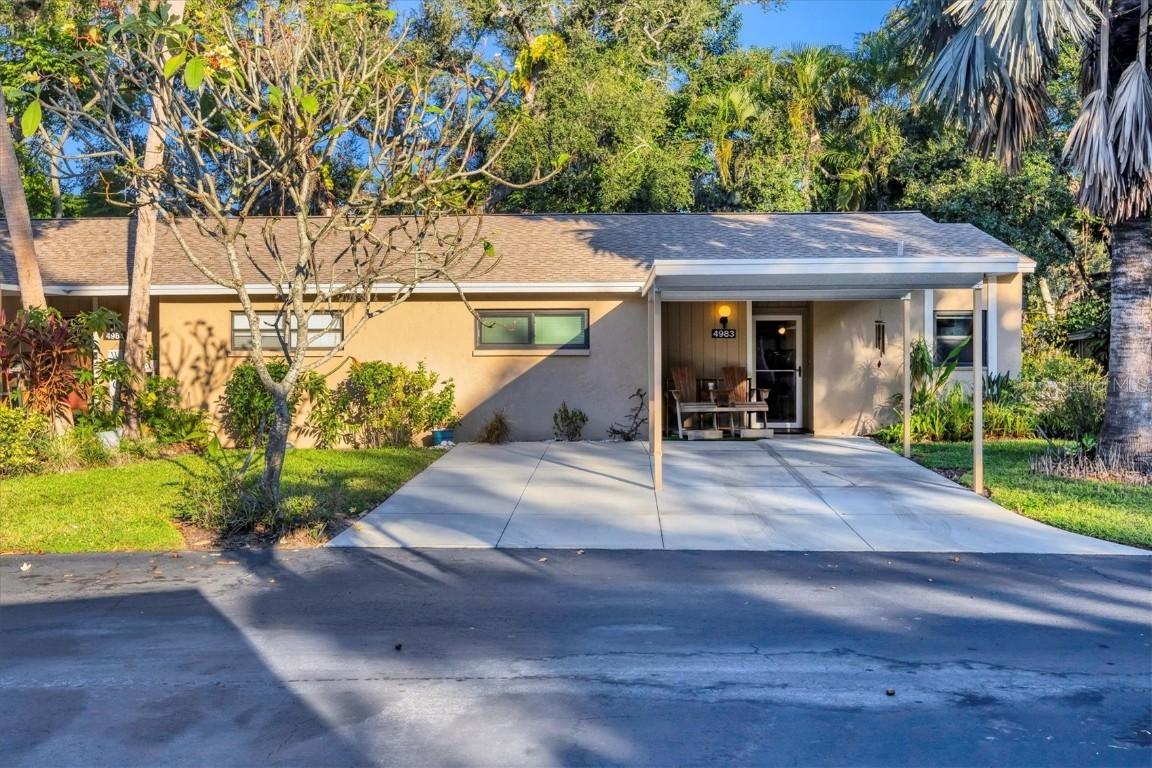 4983 Village Gardens Dr. #45, Sarasota, FL 34234