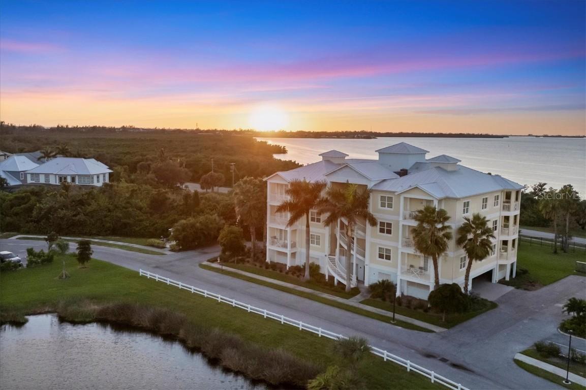 3431 79th Street Cir. #302, Bradenton, FL 34209