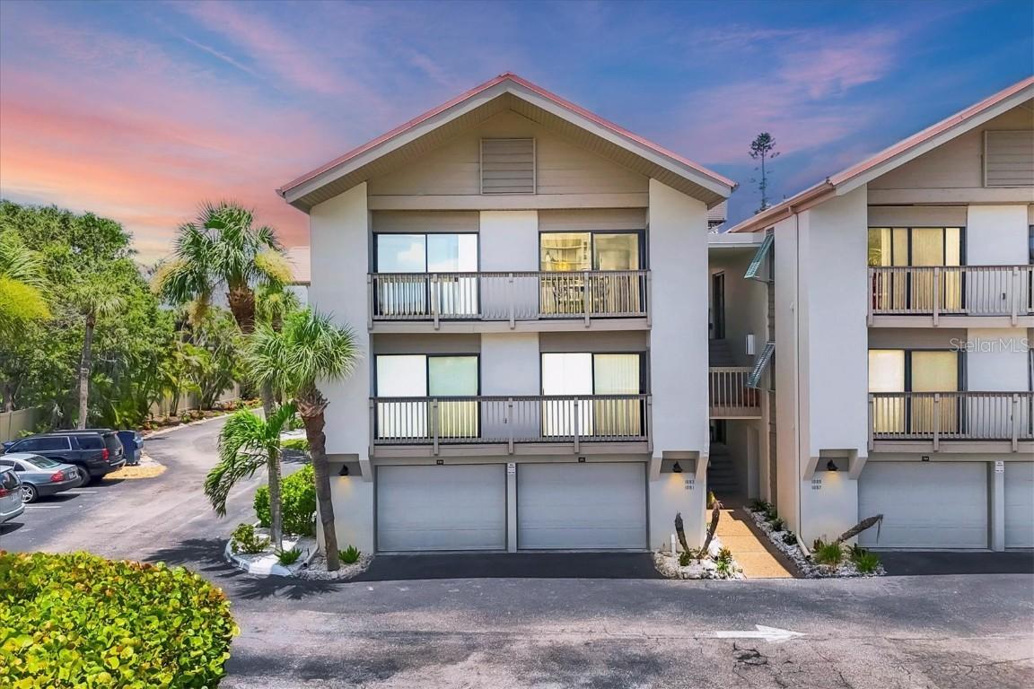 1093 Lake House Cir. #C205, Sarasota, FL 34242