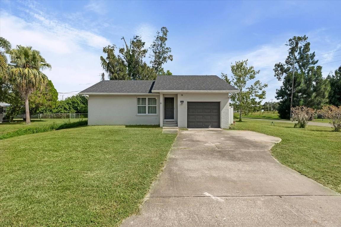 5004 3rd Ave., Palmetto, FL 34221