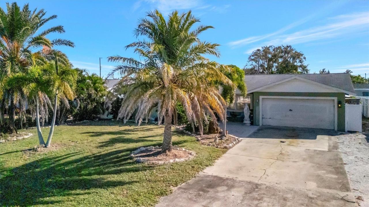 407 61st St., Bradenton, FL 34209
