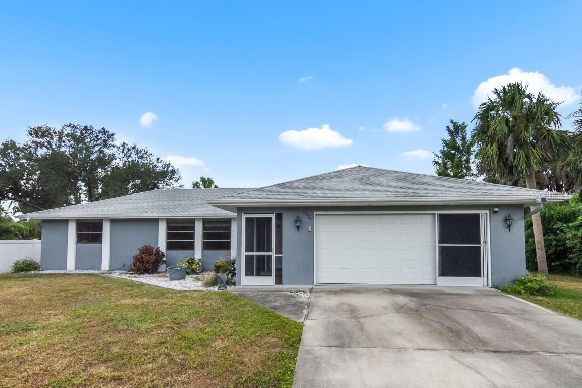 2281 Barksdale St., Port Charlotte, FL 33948