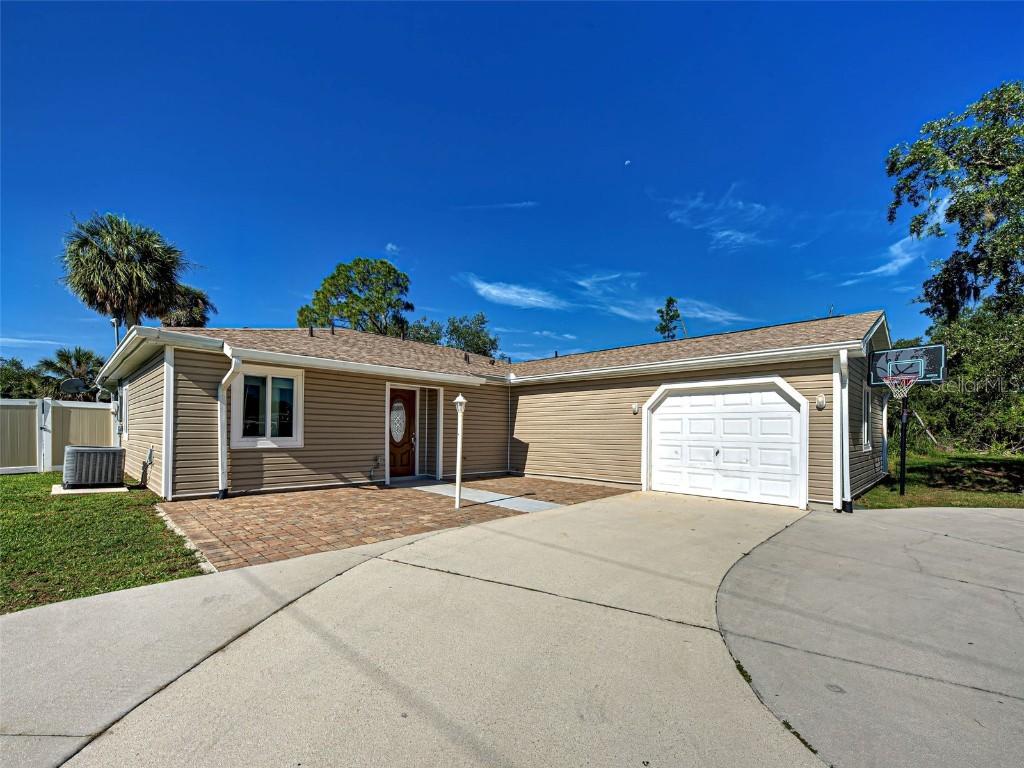 21093 Keeler Ave., Port Charlotte, FL 33954