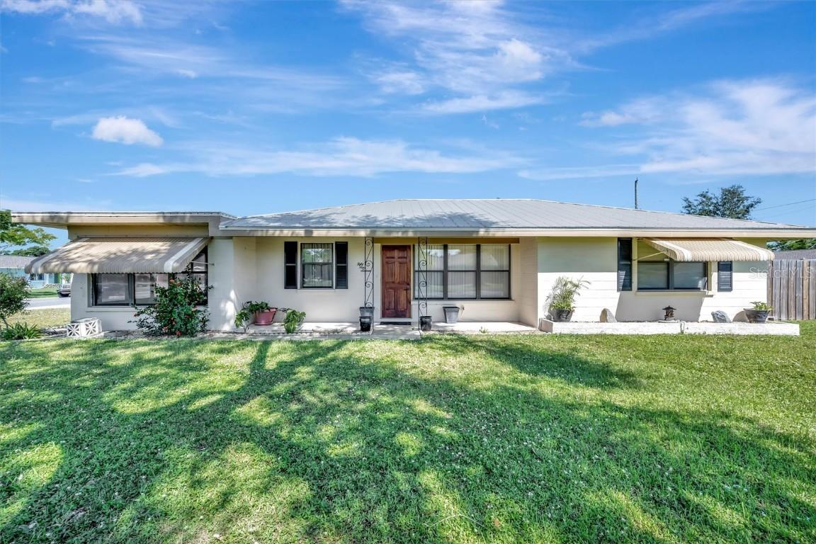 5916 3rd Ave., Bradenton, FL 34209