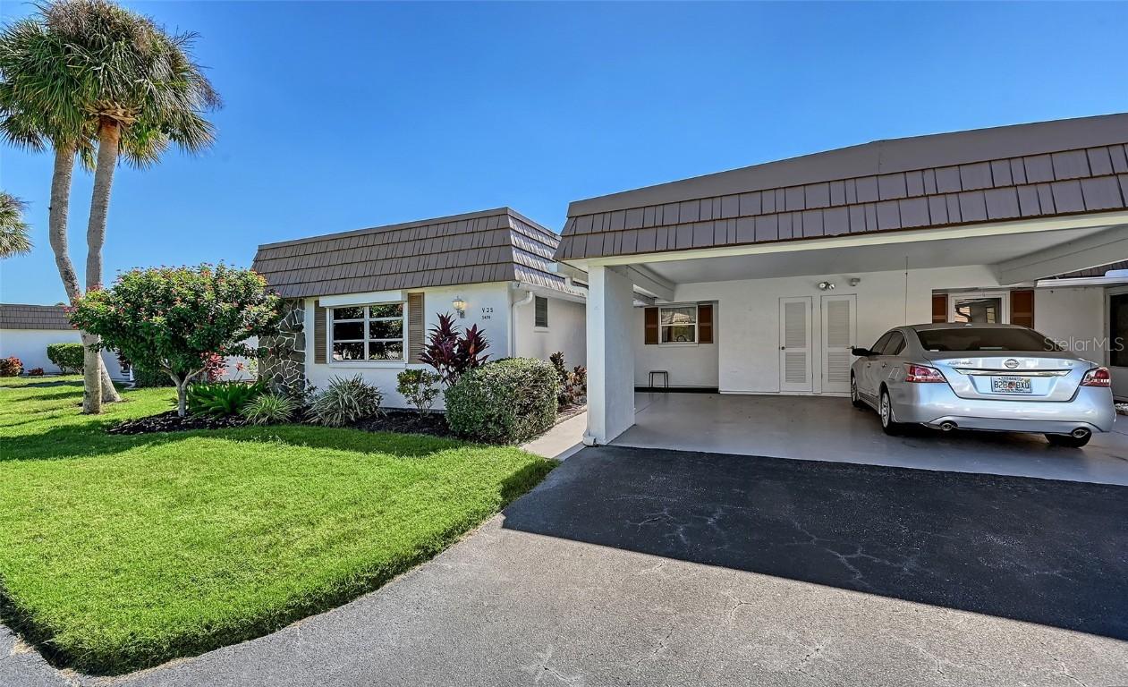 5474 Riverbluff Cir. #V35, Sarasota, FL 34231