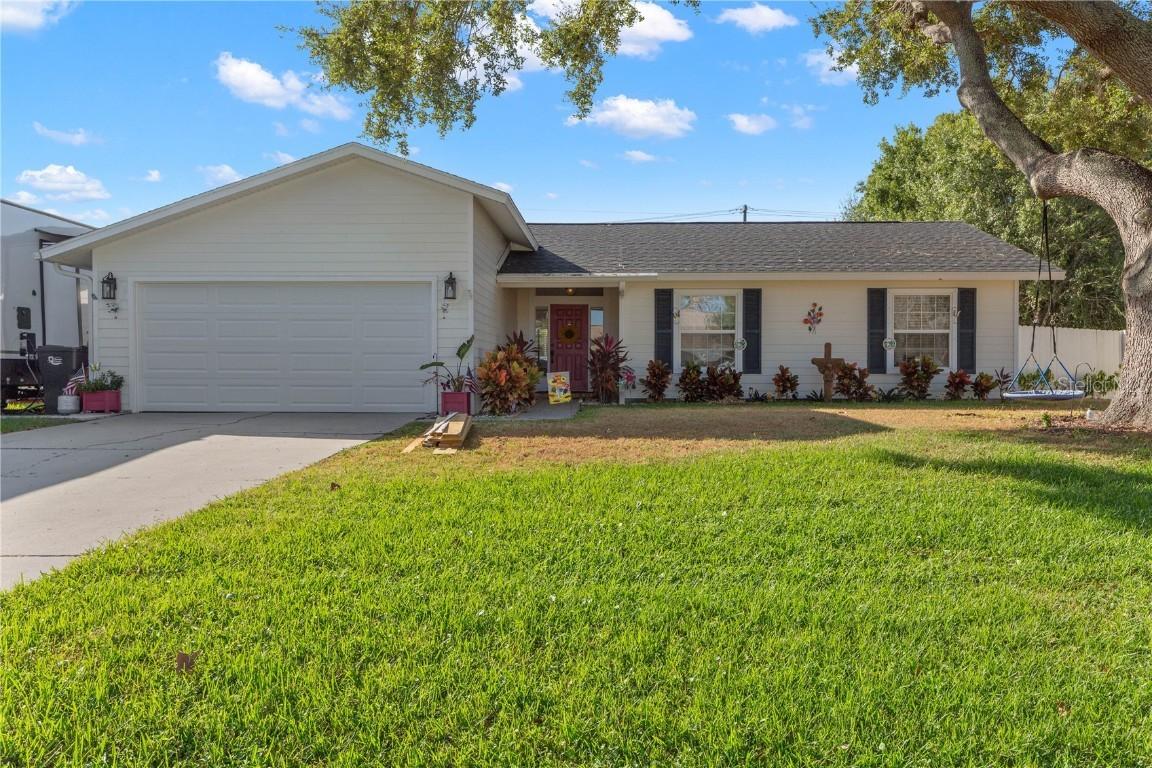 3711 70th St., Palmetto, FL 34221