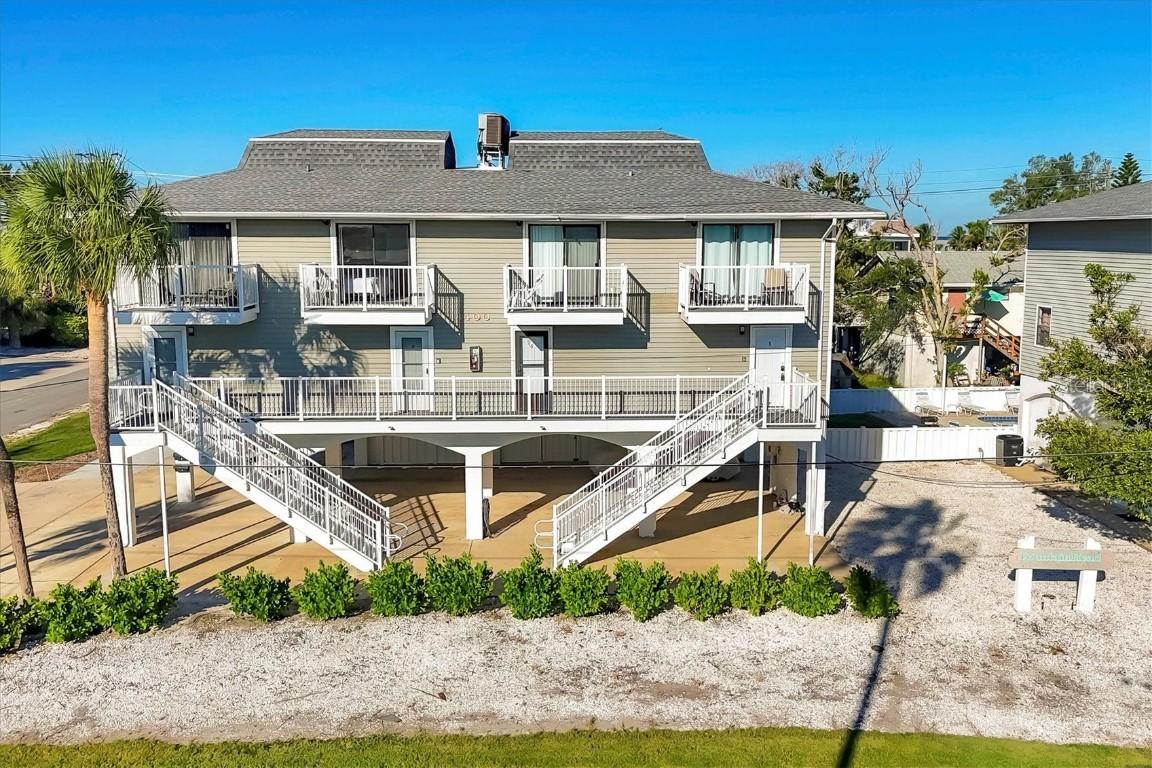 3400 6th Ave. #7, Holmes Beach, FL 34217