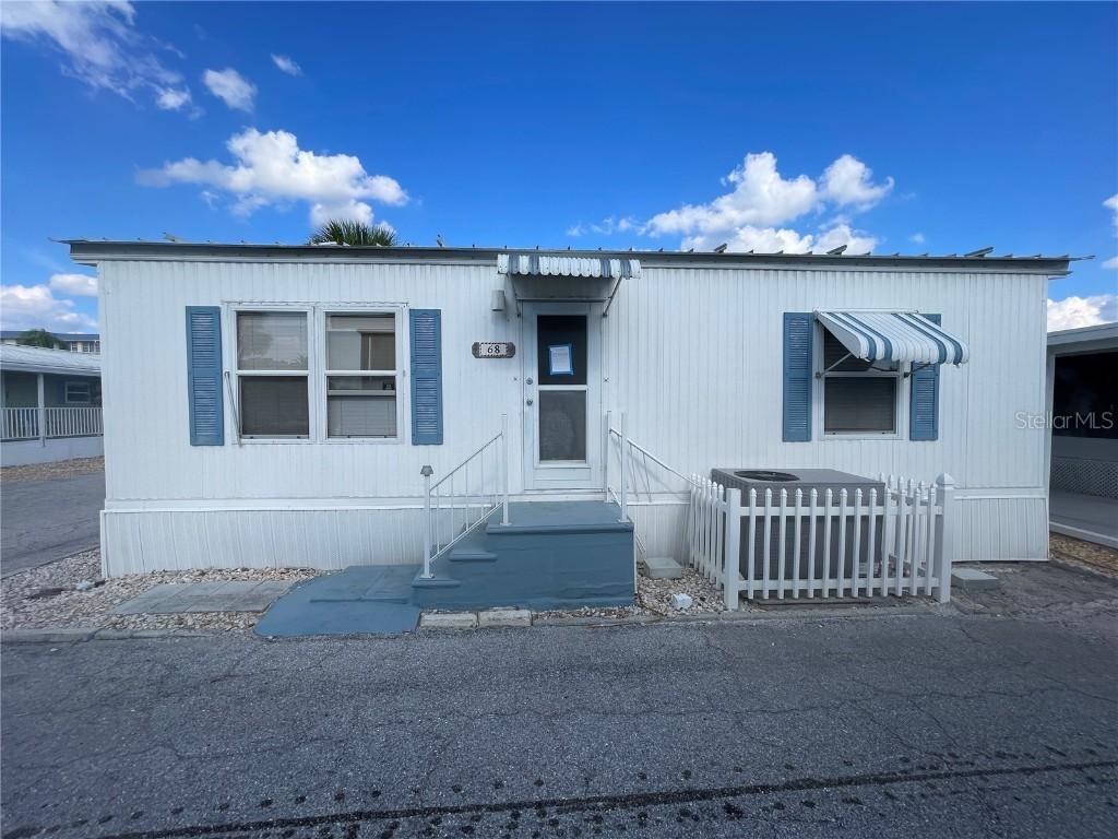 68 Twin Shores Blvd., Longboat Key, FL 34228