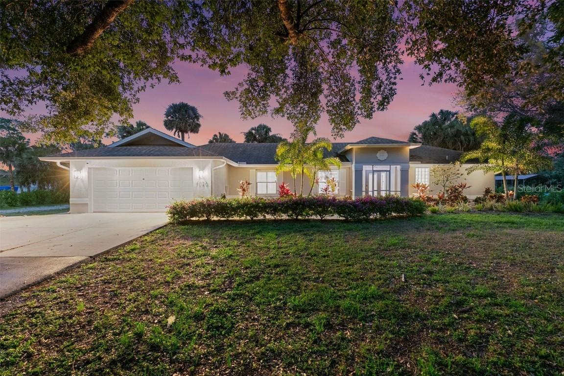 1020 19th St., Naples, FL 34117