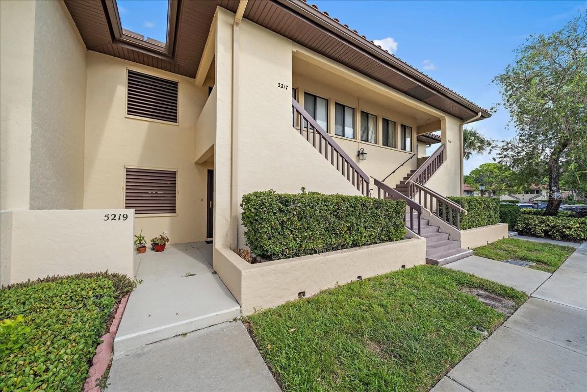 5219 Lake Village Dr. #21, Sarasota, FL 34235