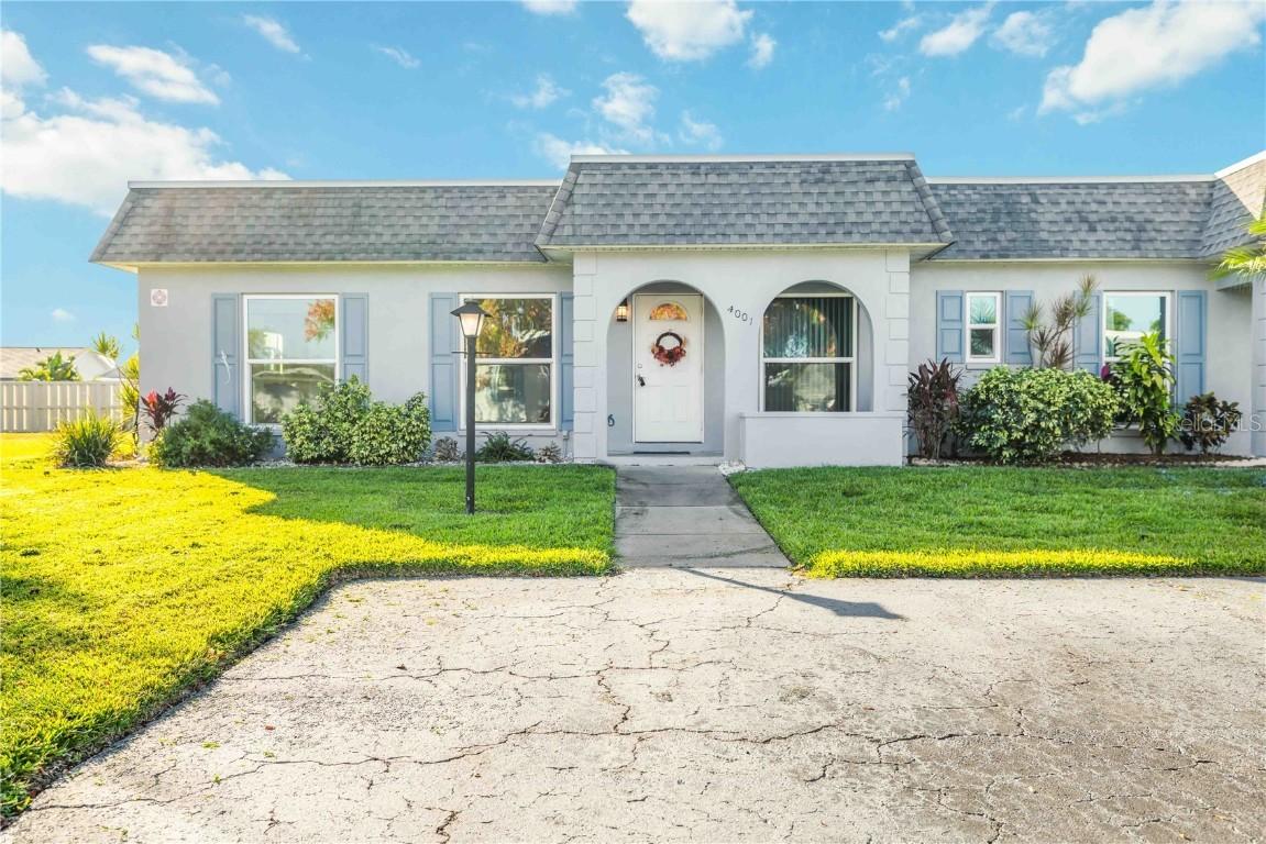 4001 38th Avenue Dr., Bradenton, FL 34205