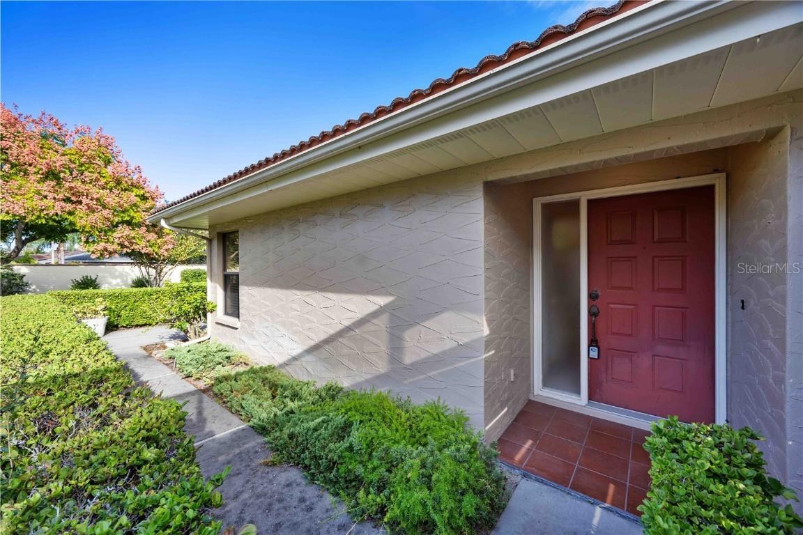 4581 Lakecrest Pl. #22, Sarasota, FL 34233