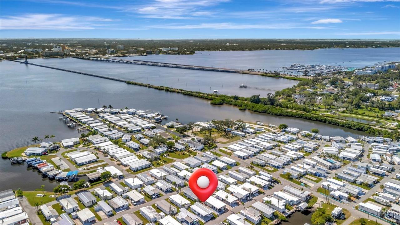 247 Palm Ln., Palmetto, FL 34221