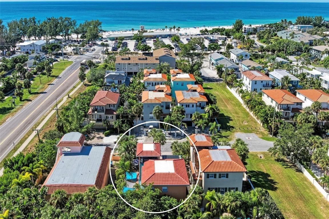 4003 5th Ave., Holmes Beach, FL 34217