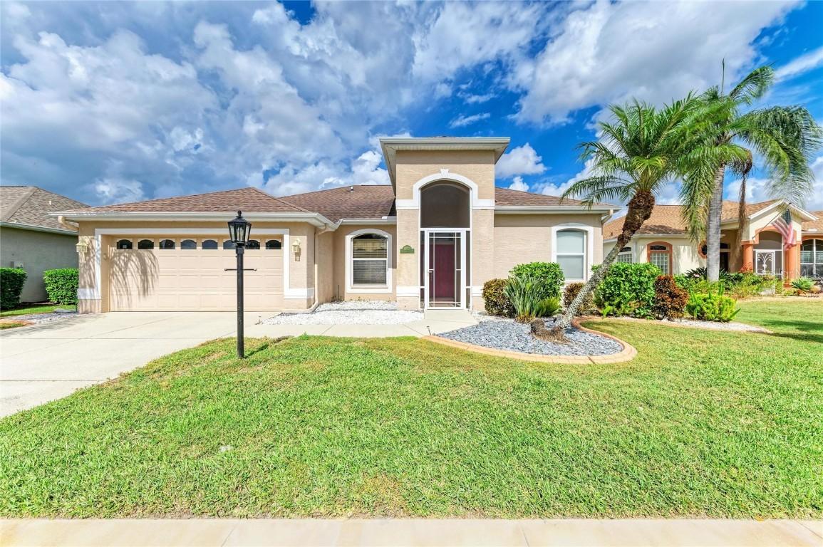 10726 Old Grove Cir., Bradenton, FL 34212