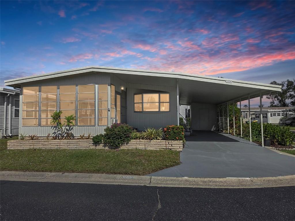 3235 Sweet Bay Ter., Sarasota, FL 34237