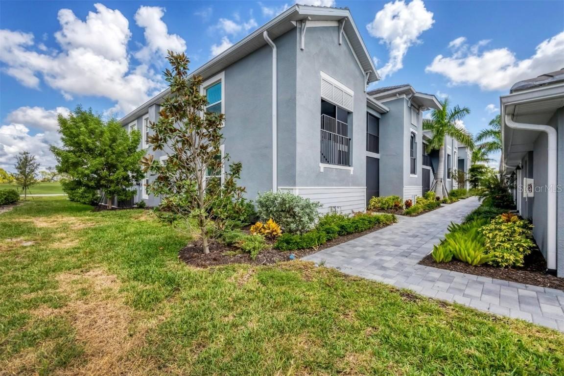 12520 Galapagos Ct. #102, Venice, FL 34293