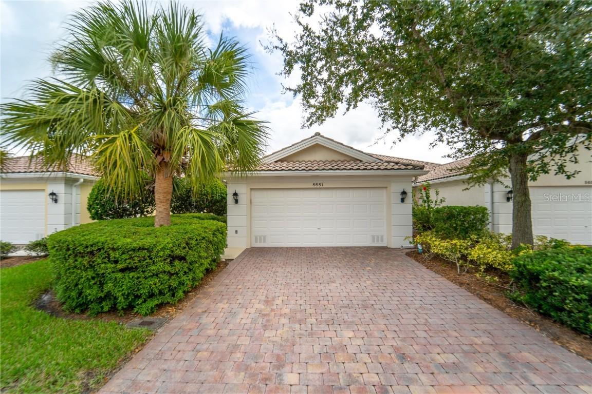 5651 Modena Pl., Sarasota, FL 34238