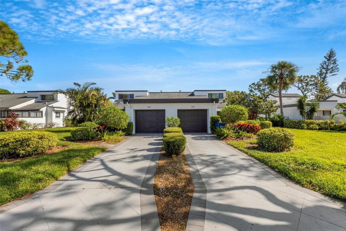 3119 Heatherwood Ln., Sarasota, FL 34235