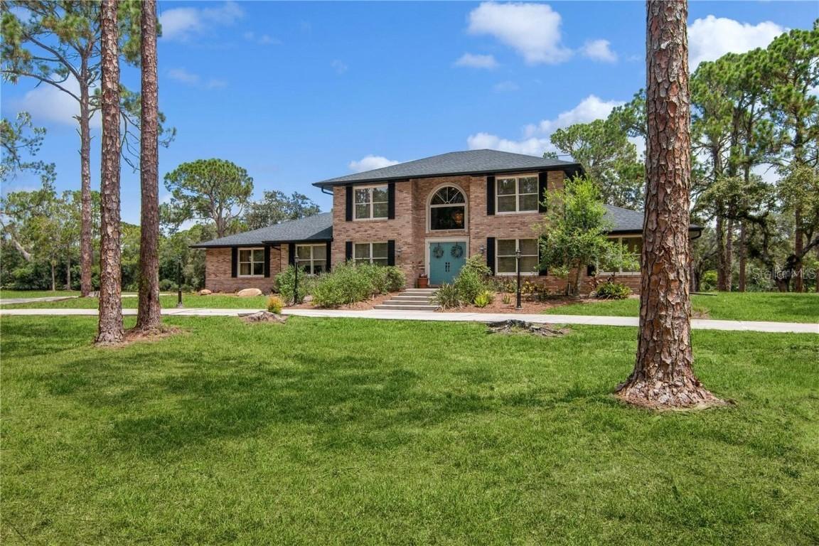 7401 S Gator Creek Blvd., Sarasota, FL 34241