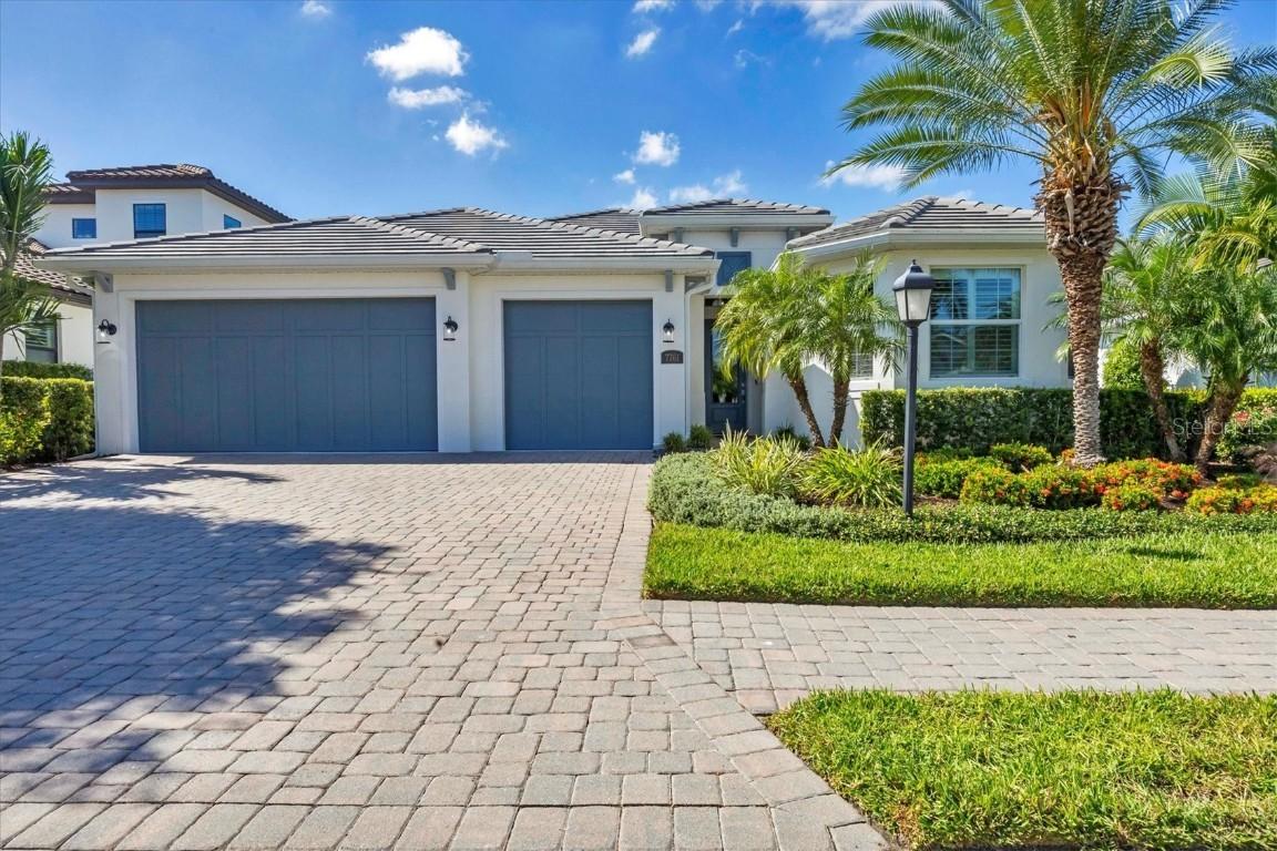 7761 Sandhill Lake Dr., Sarasota, FL 34241