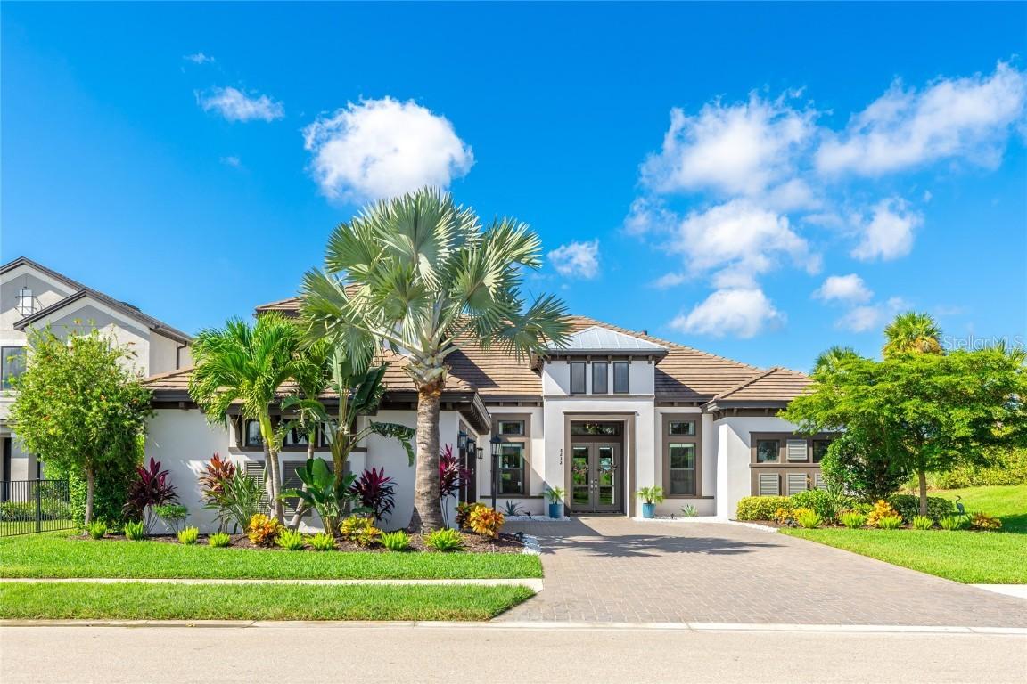 8232 Summer Night Rd., Sarasota, FL 34241