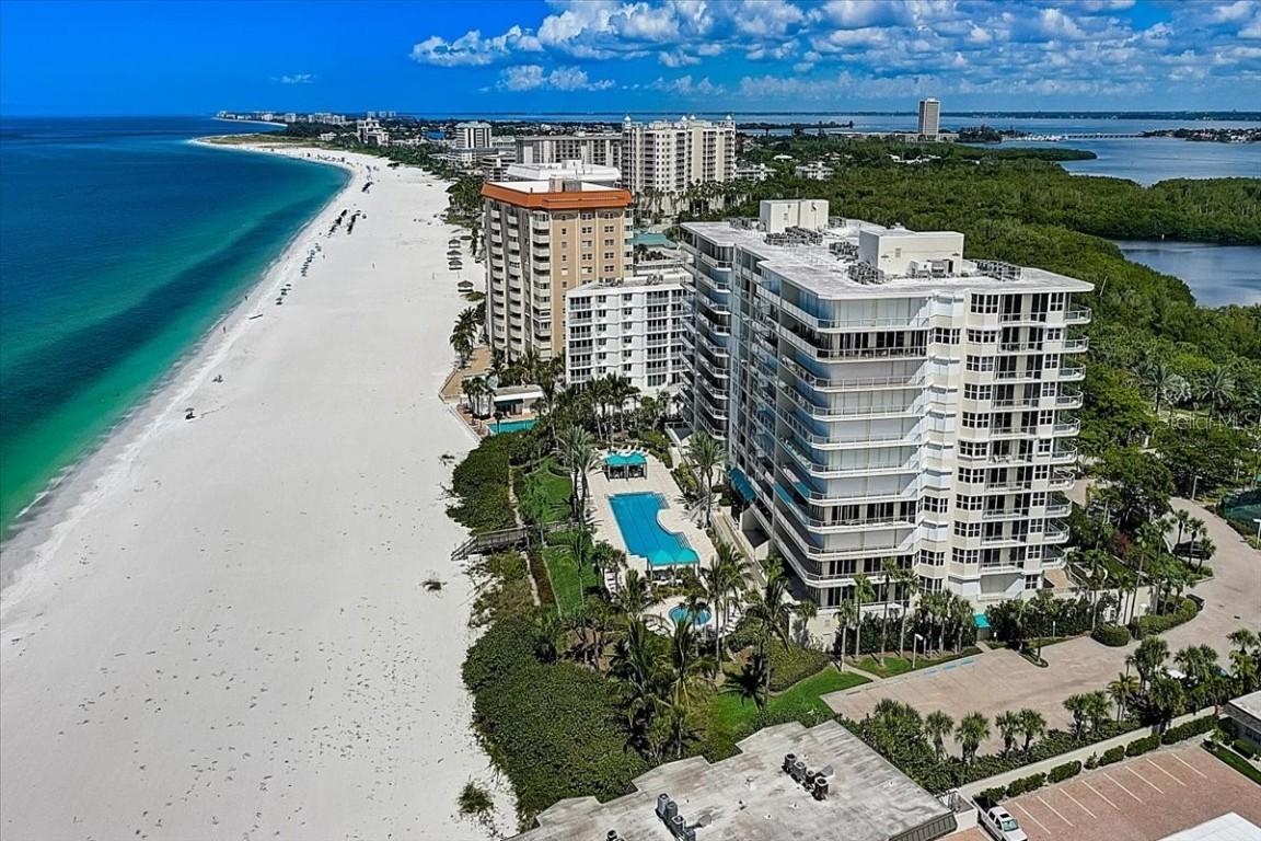 1800 Benjamin Franklin Dr. #A202, Sarasota, FL 34236