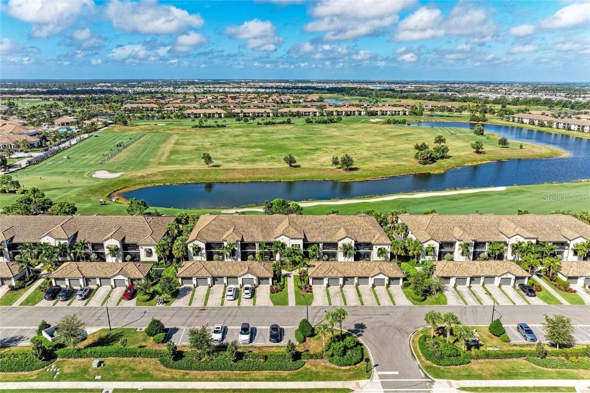 5710 Palmer Cir. #206, Bradenton, FL 34211