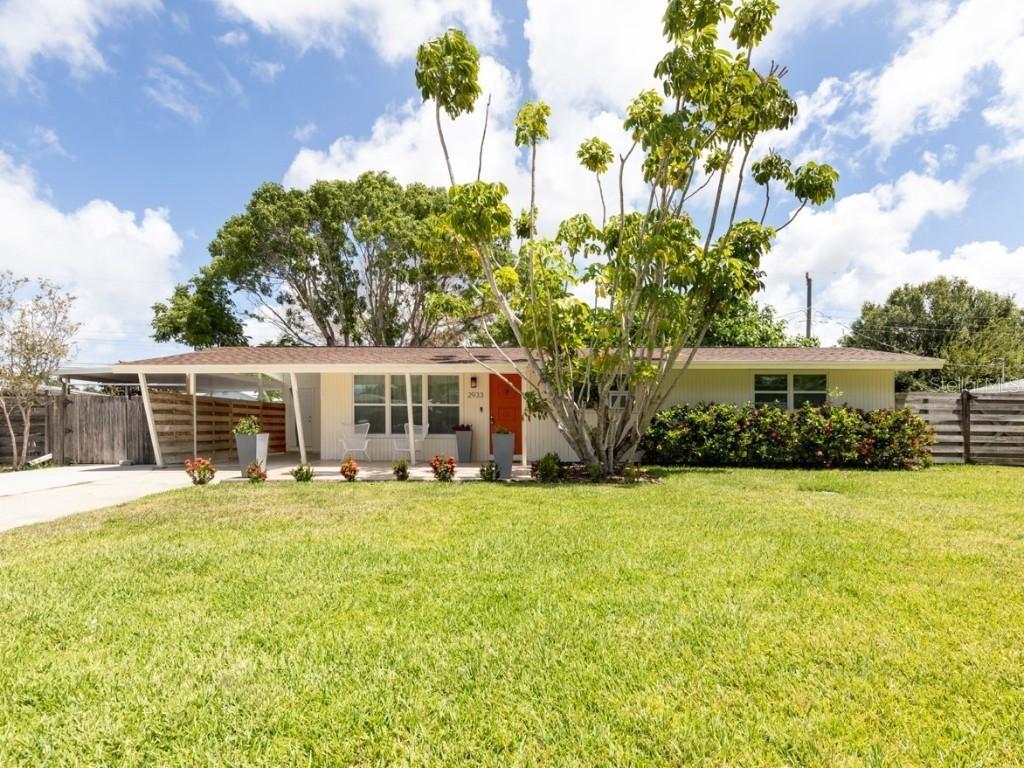 2933 Michigan St., Sarasota, FL 34237