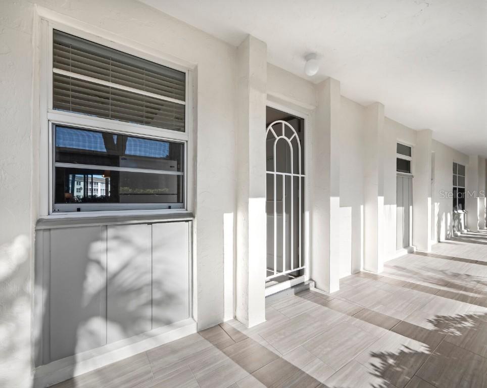 4350 Chatham Dr. #105, Longboat Key, FL 34228