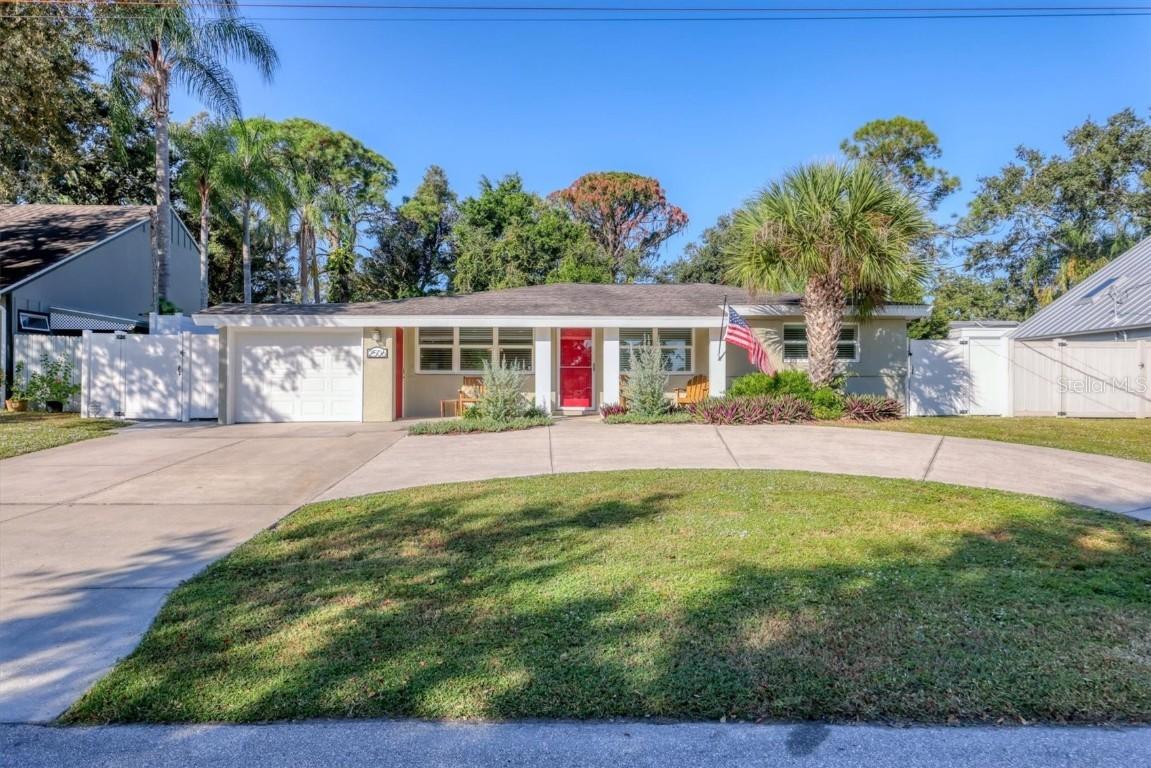 2506 Teal Ave., Sarasota, FL 34232
