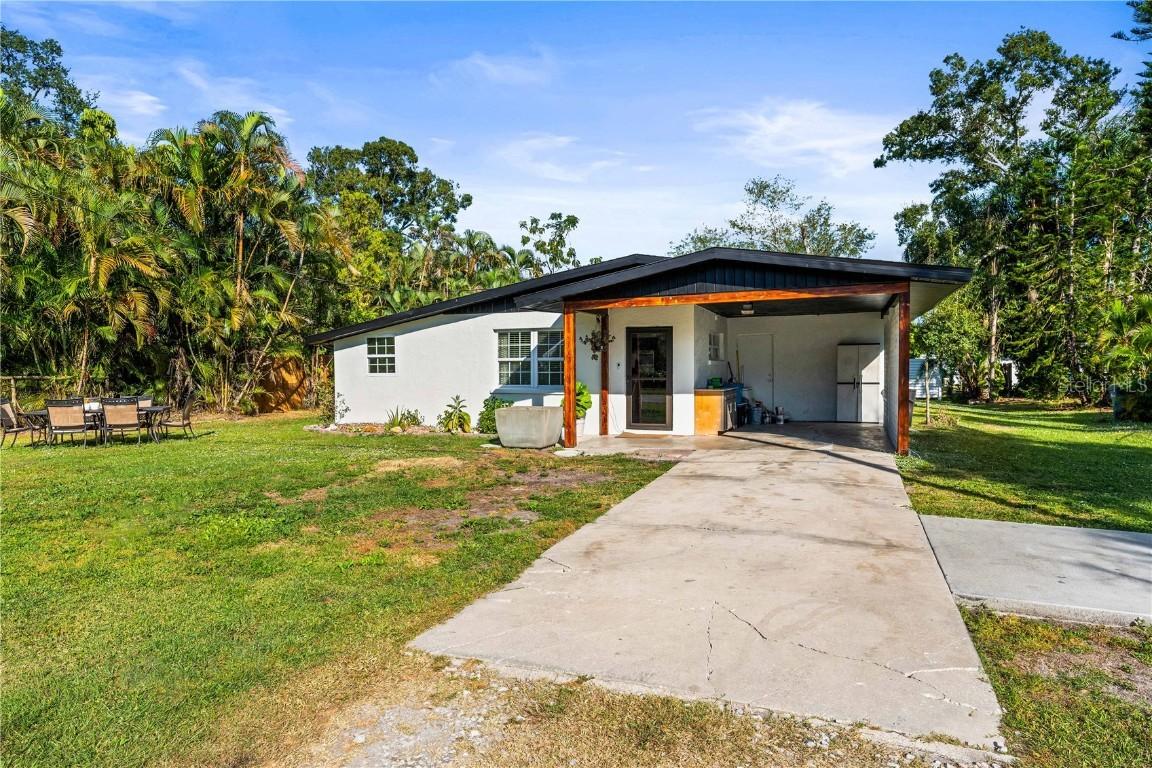 2611 Huntington Ave., Sarasota, FL 34232
