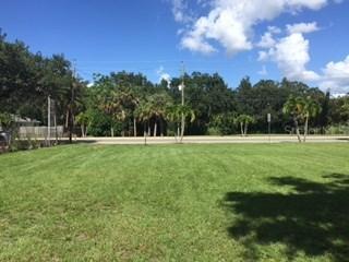 1524 Dr Martin Luther King Jr Way, Sarasota, FL 34234