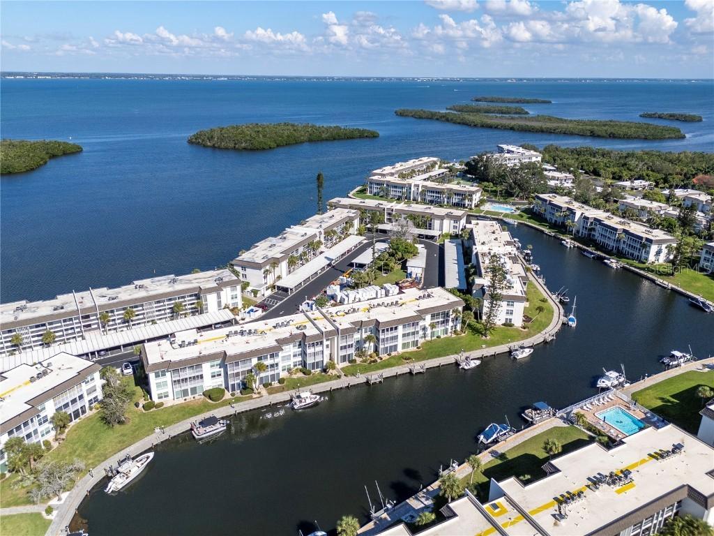 4390 Exeter Dr. #305, Longboat Key, FL 34228