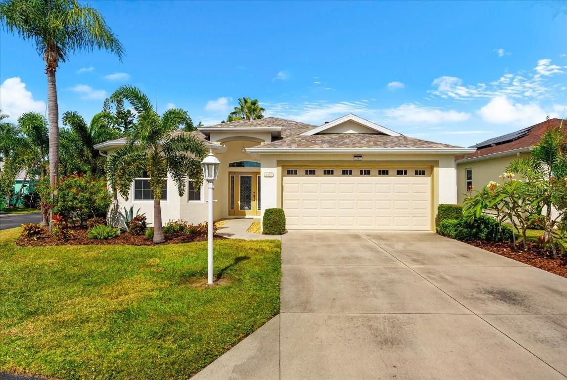 4497 Edinbridge Cir. #19, Sarasota, FL 34235