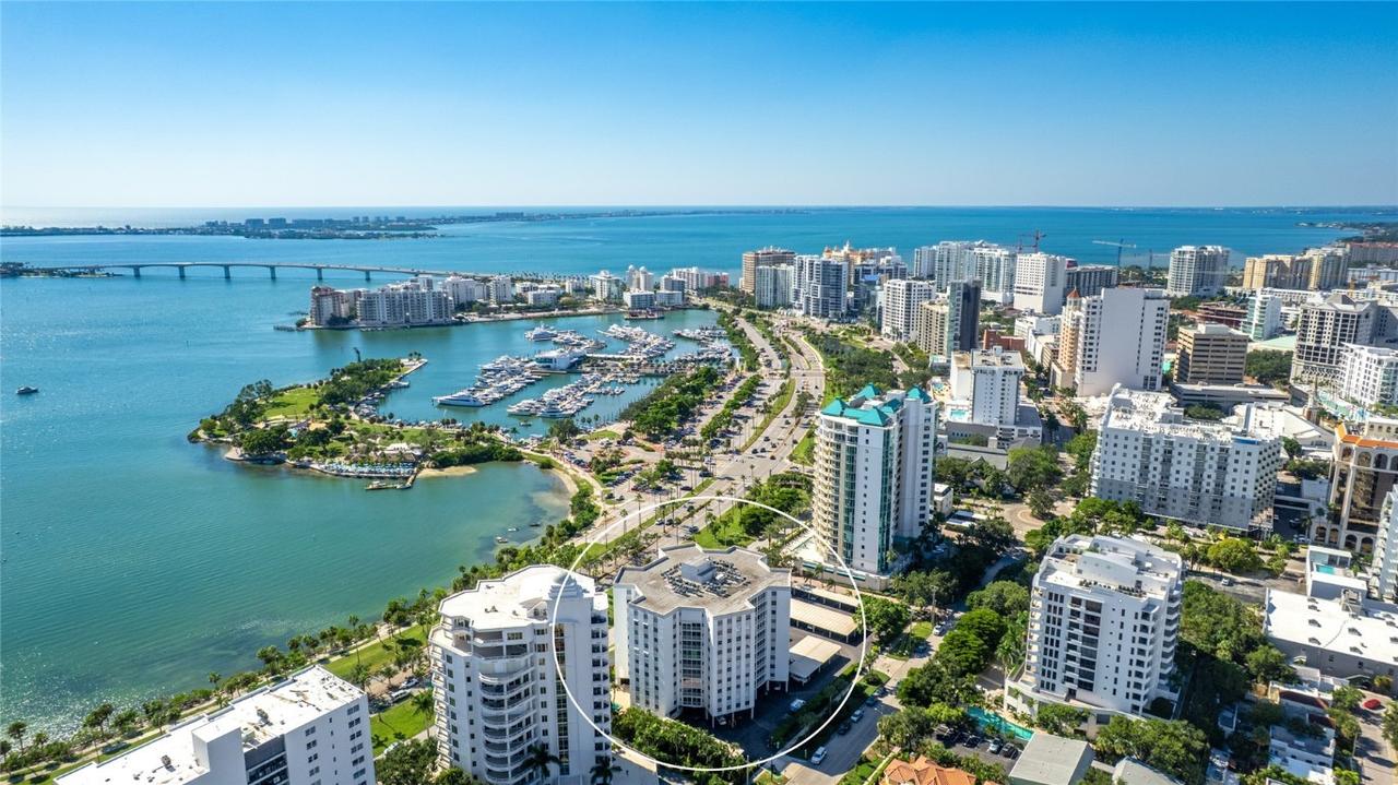 435 S Gulfstream Ave. #1004, Sarasota, FL 34236