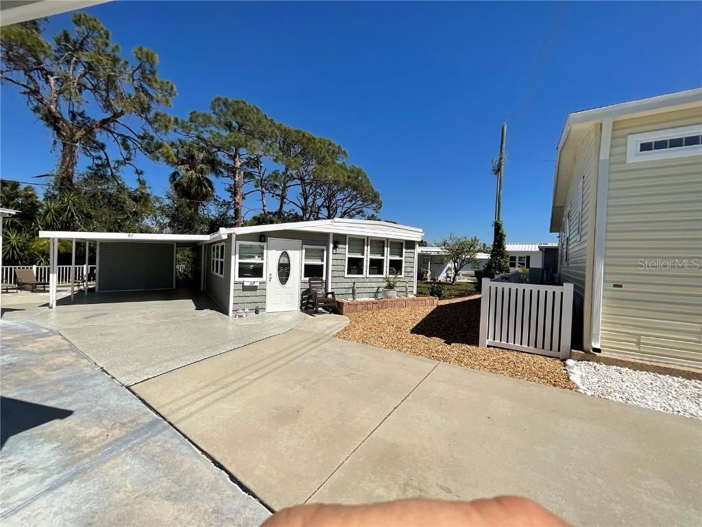 97 Southwinds Dr., Sarasota, FL 34231