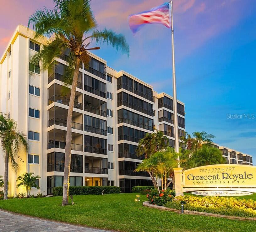 777 Beach Rd. #1E, Sarasota, FL 34242