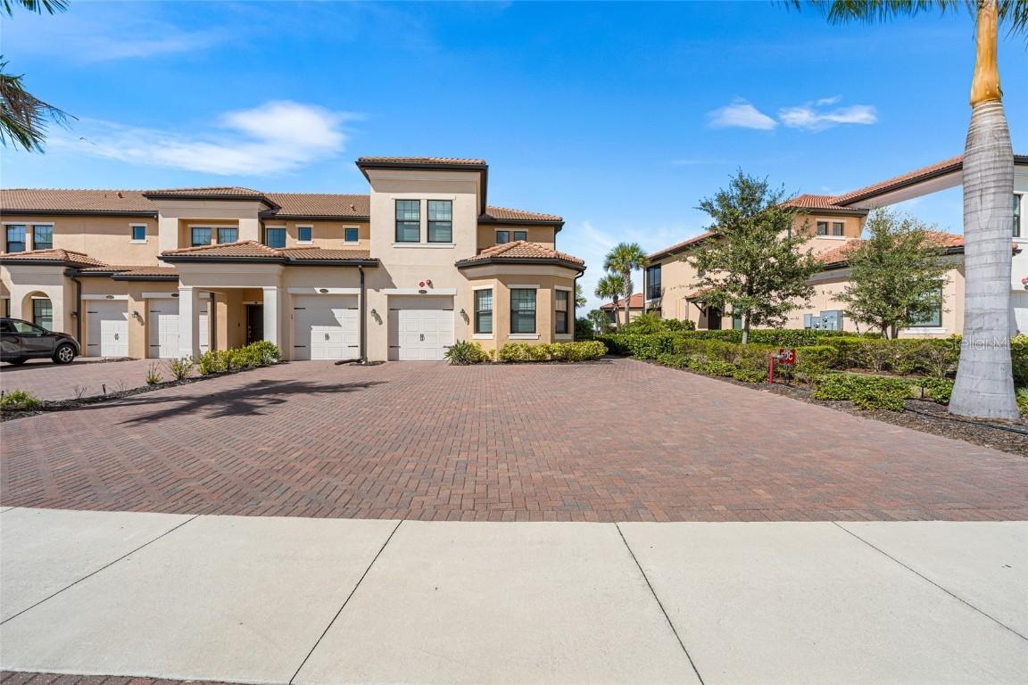 10038 Crooked Creek Dr. #103, Venice, FL 34293