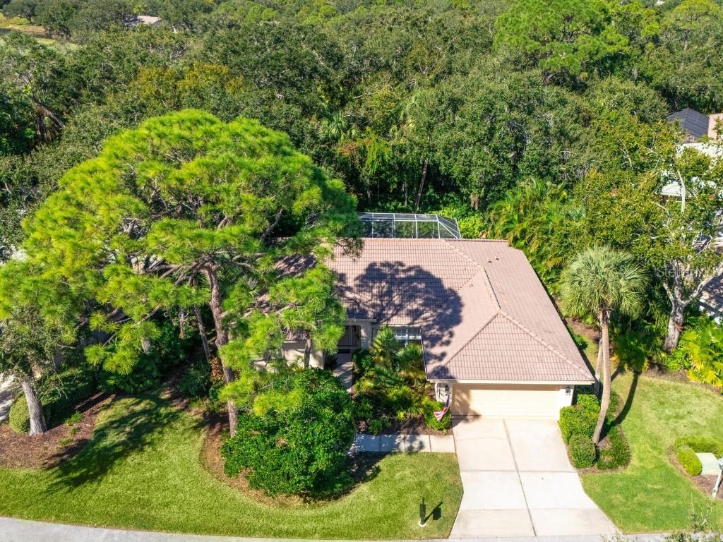 2941 Sandringham Pl., Sarasota, FL 34235