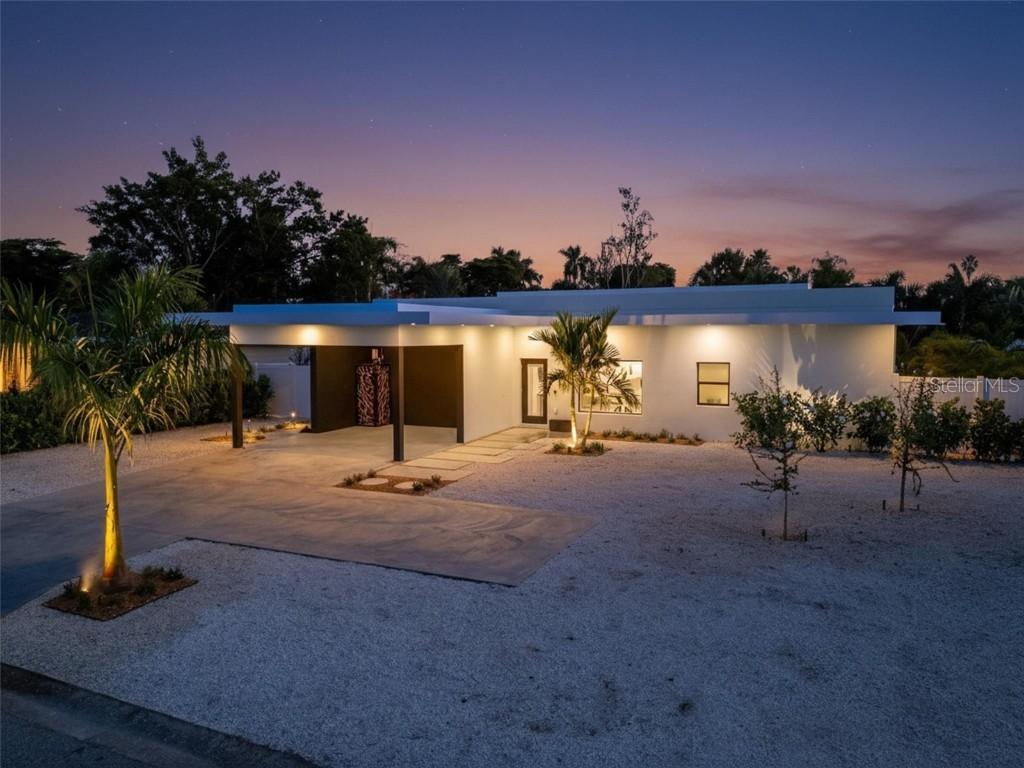 2306 Valencia Dr., Sarasota, FL 34239