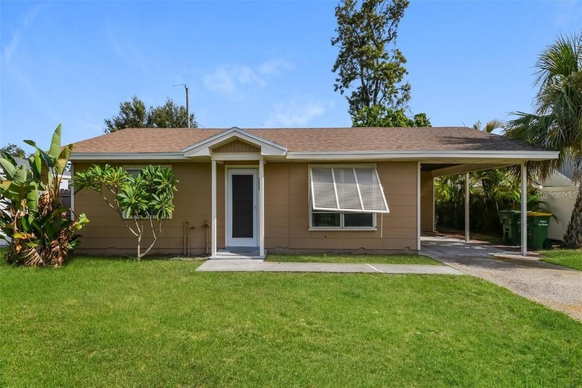 2897 Oak St., Sarasota, FL 34237