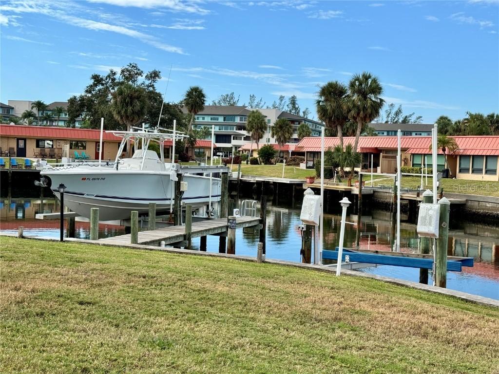 4104 Catalina Dr., Bradenton, FL 34210