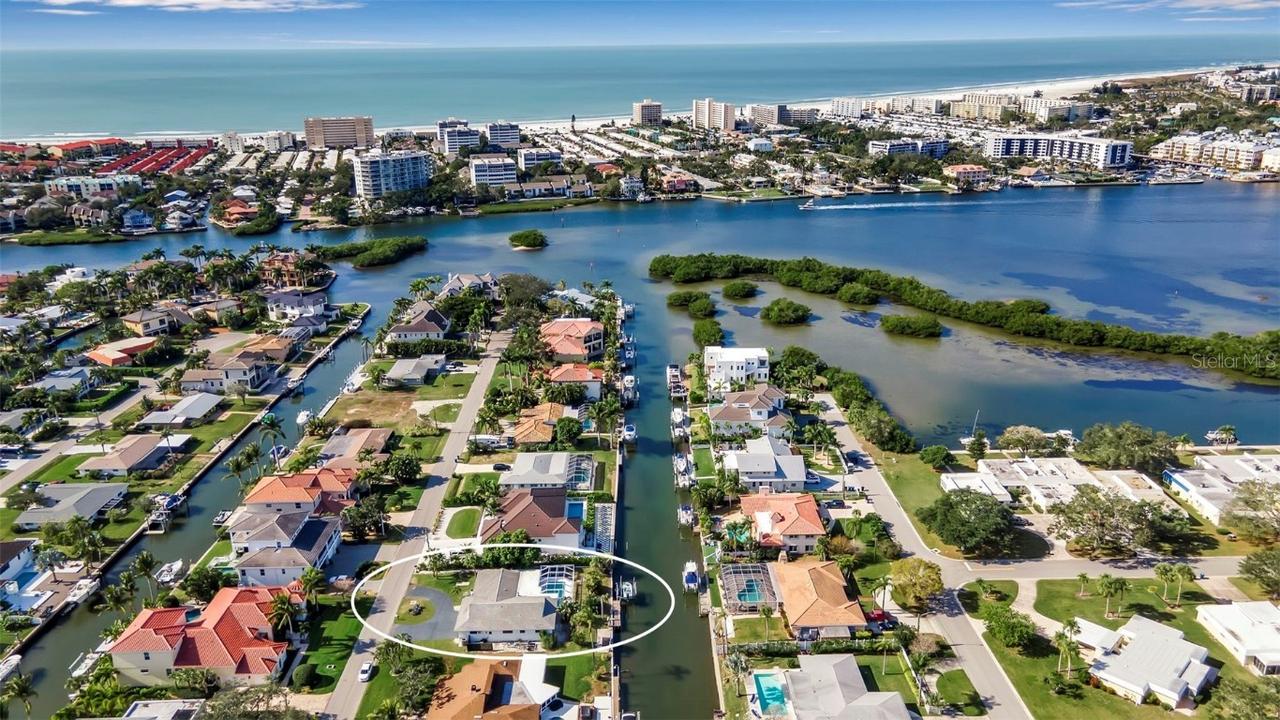 1649 Stanford Ln., Sarasota, FL 34231