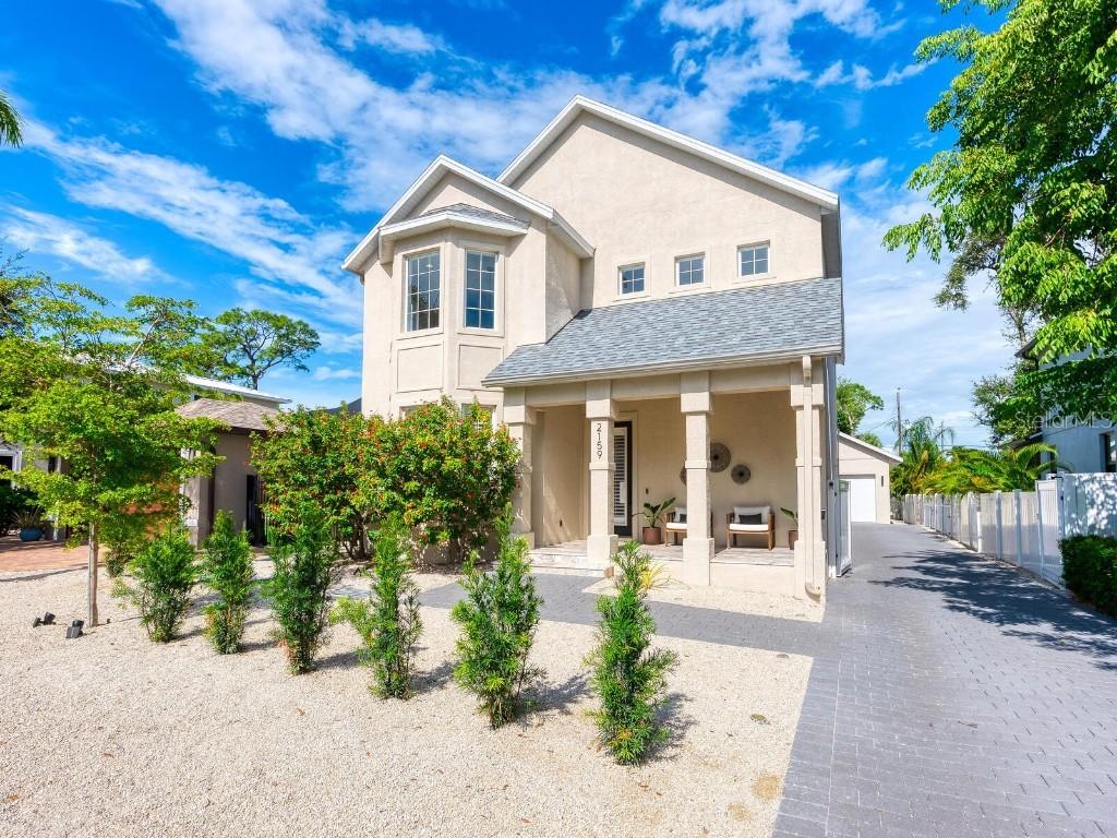 2159 Hawthorne St., Sarasota, FL 34239