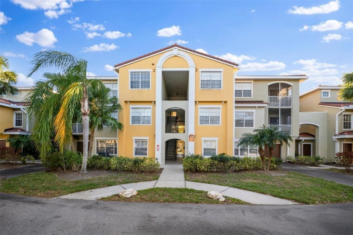 5450 Bentgrass Dr. #5-301, Sarasota, FL 34235