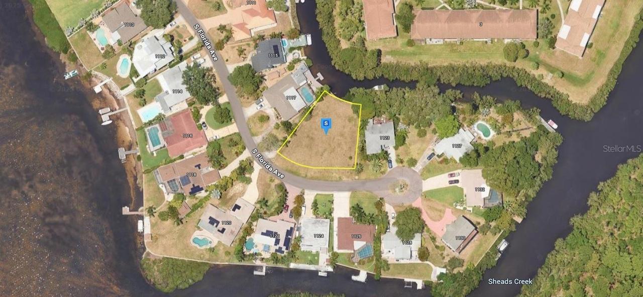 1137 Florida Ave., Tarpon Springs, FL 34689