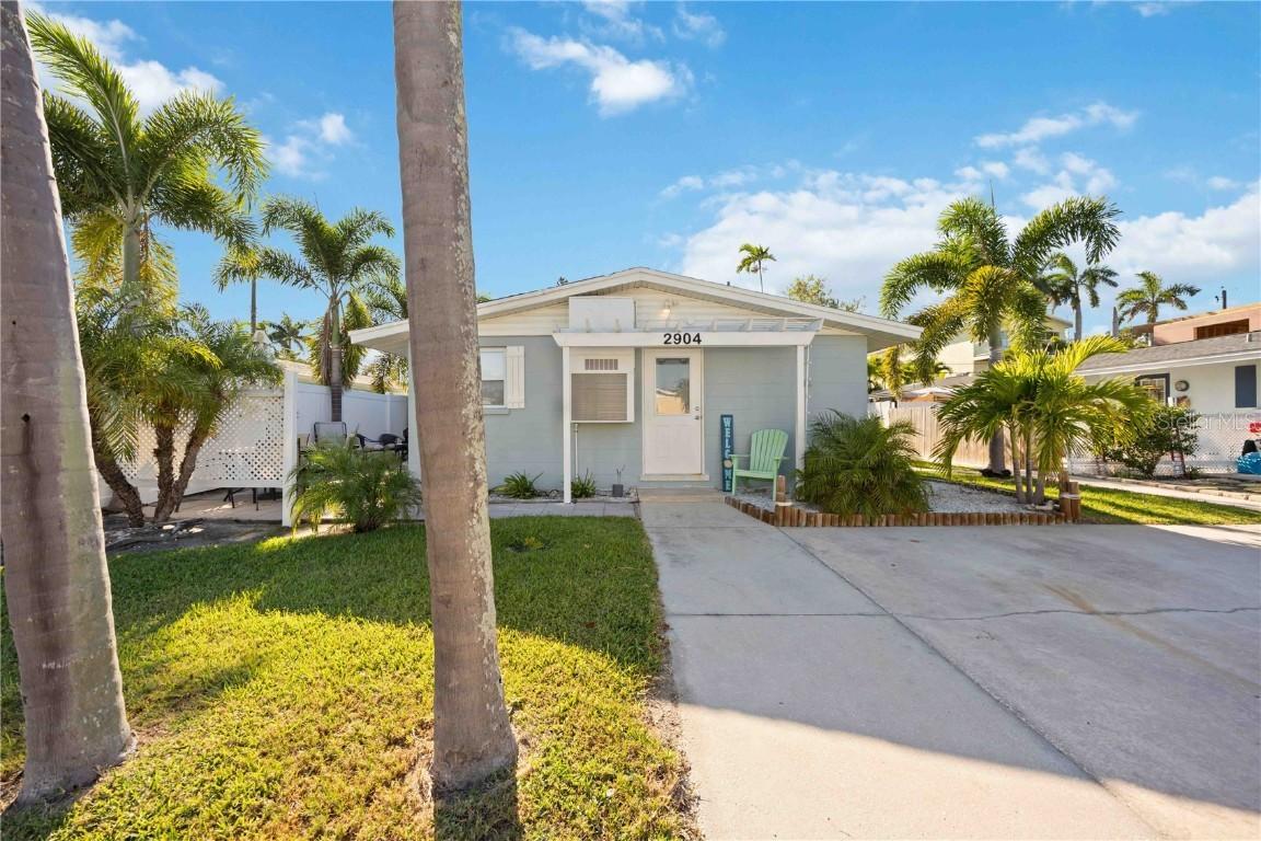 2904 Avenue B #A & B, Holmes Beach, FL 34217