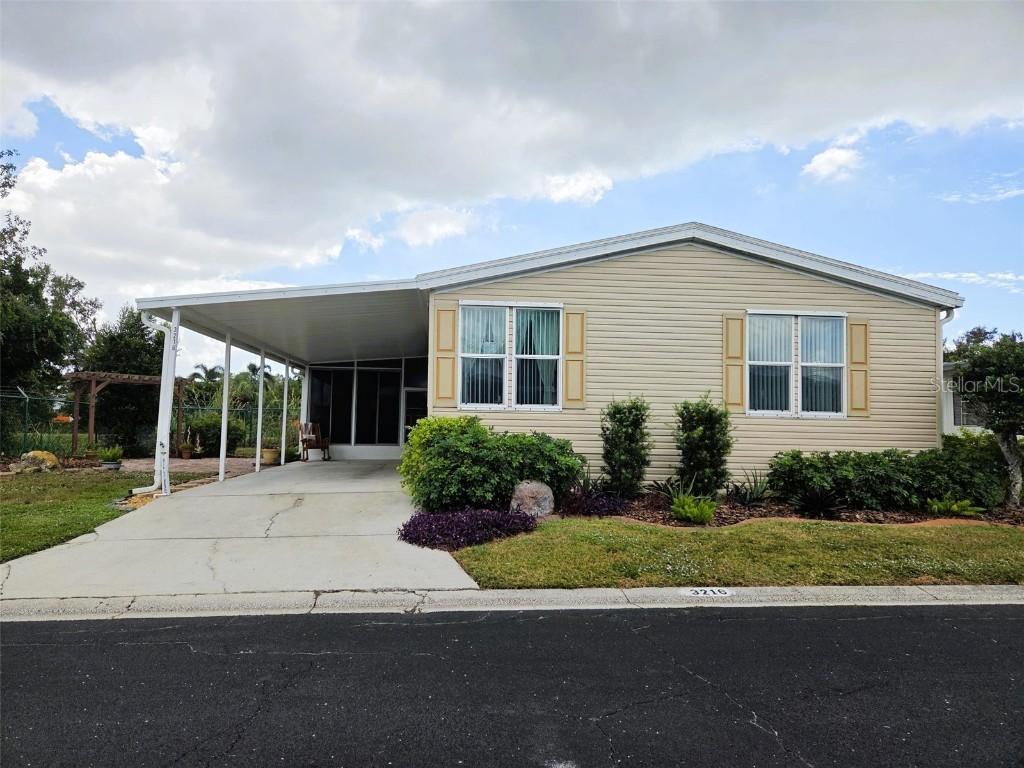 3216 Oakwood Blvd., Sarasota, FL 34237