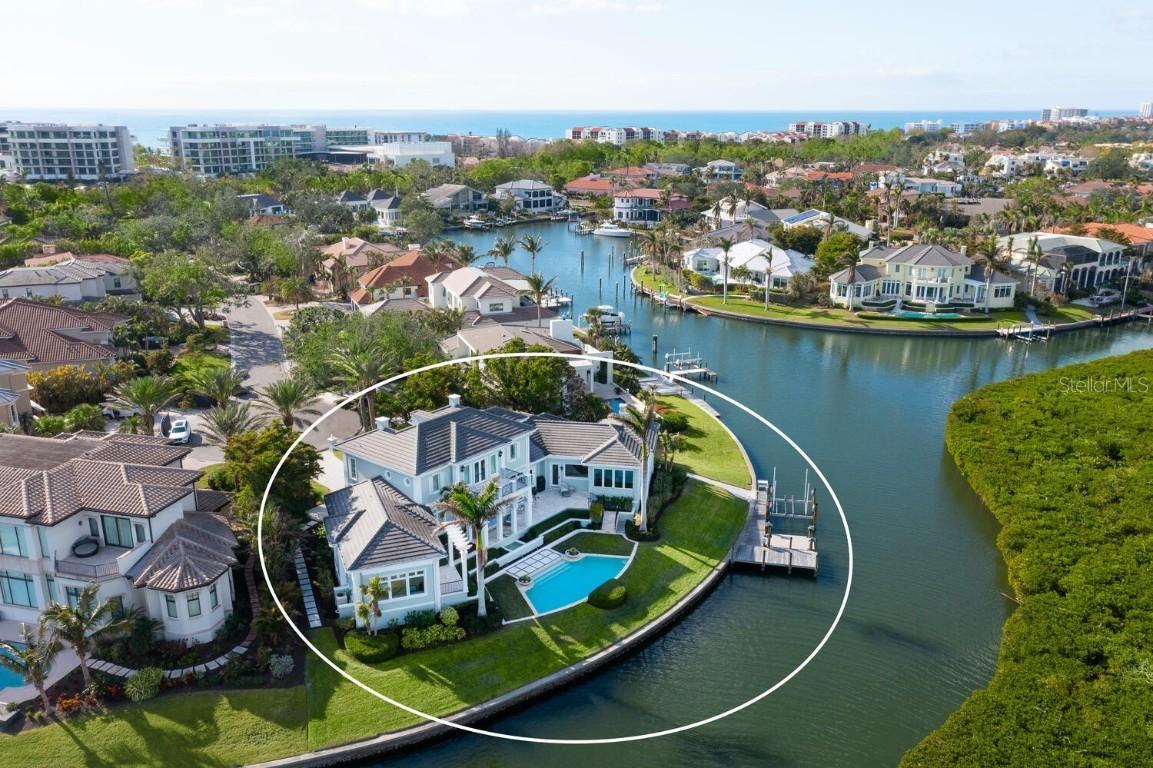 560 Harbor Point Rd., Longboat Key, FL 34228